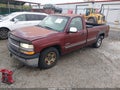 2000 Chevrolet Silverado 1500 — photo 2 of 13 | VIN 1GCEC14W4YE175075