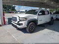 2017 Toyota Tacoma — photo 2 of 16 | VIN 5TFCZ5AN5HX108613