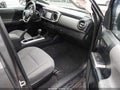 2016 Toyota Tacoma — photo 5 of 17 | VIN 5TFSZ5AN1GX034309