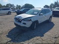 2016 Jeep Cherokee — photo 2 of 16 | VIN 1C4PJLCB6GW342764