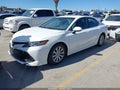 2018 Toyota Camry — photo 2 of 16 | VIN 4T1B11HK3JU526422