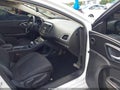 2015 Chrysler 200 — photo 5 of 16 | VIN 1C3CCCAB5FN743551