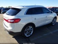 2016 Lincoln MKX — photo 4 of 16 | VIN 2LMPJ9JP4GBL59596