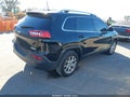 2017 Jeep Cherokee — photo 4 of 16 | VIN 1C4PJLCB4HW668287