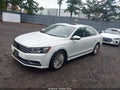 2017 Volkswagen Passat — photo 2 of 16 | VIN 1VWBT7A35HC006997