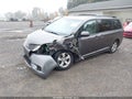 2015 Toyota Sienna — photo 2 of 19 | VIN 5TDKK3DC4FS588953