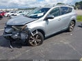2018 Toyota RAV4 — photo 2 of 15 | VIN 2T3WFREV2JW418302
