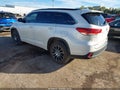 2018 Toyota Highlander — photo 3 of 16 | VIN 5TDKZRFH6JS543321