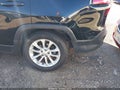 2020 Jeep Cherokee — photo 6 of 16 | VIN 1C4PJLCBXLD556615