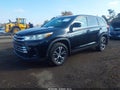 2019 Toyota Highlander — photo 2 of 16 | VIN 5TDBZRFH7KS986014