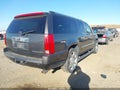 2010 Cadillac Escalade ESV — photo 4 of 16 | VIN 1GYUKJEF0AR249095