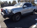 2018 Toyota Tacoma — photo 2 of 16 | VIN 5TFAX5GN4JX125624