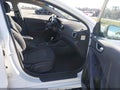 2019 Hyundai Ioniq Hybrid — photo 5 of 17 | VIN KMHC65LC9KU107621