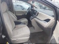 2017 Toyota Sienna — photo 5 of 16 | VIN 5TDKZ3DC6HS895295