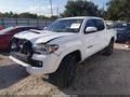 2019 Toyota Tacoma — photo 2 of 16 | VIN 5TFAZ5CN3KX083965