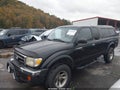 1999 Toyota Tacoma — photo 2 of 16 | VIN 4TAWN72N7XZ522350