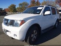 2007 Nissan Pathfinder — photo 2 of 11 | VIN 5N1AR18W27C605179