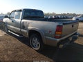 2000 Chevrolet Silverado 1500 — photo 3 of 11 | VIN 1GCEK19T9YE200506