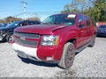 2010 Chevrolet Suburban 1500 — photo 6 of 17 | VIN 1GNUKJE38AR210922