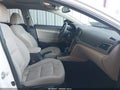 2017 Hyundai Elantra — photo 5 of 16 | VIN 5NPD84LF9HH203324