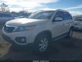 2011 Kia Sorento — photo 2 of 17 | VIN 5XYKT3A17BG067250