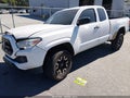 2016 Toyota Tacoma — photo 2 of 18 | VIN 5TFRX5GN9GX061155