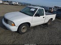2003 GMC Sonoma — photo 2 of 11 | VIN 1GTCS14H638265072