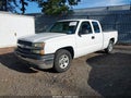2003 Chevrolet Silverado 1500 — photo 2 of 12 | VIN 1GCEC19X03Z338176