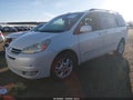2005 Toyota Sienna — photo 2 of 11 | VIN 5TDBA22C15S049804