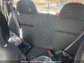 2004 Nissan Frontier — photo 8 of 11 | VIN 1N6MD29Y84C439040
