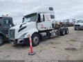 Photo 2 of 16 — 2022 Volvo VNL 760