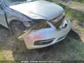 Photo 4 of 10 — 2011 Chrysler 200