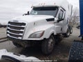 Photo 3 of 15 — 2019 Freightliner Cascadia 126