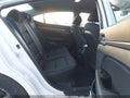 Photo 8 of 22 — 2017 Hyundai Elantra