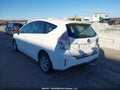 Photo 3 of 15 — 2017 Toyota Prius V