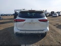 Photo 17 of 20 — 2021 Toyota Highlander