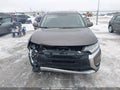 Photo 12 of 17 — 2016 Mitsubishi Outlander