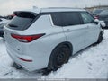 Photo 4 of 16 — 2022 Mitsubishi Outlander