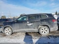 Photo 14 of 16 — 2024 Volkswagen Atlas