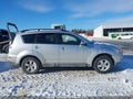Photo 13 of 17 — 2010 Mitsubishi Outlander