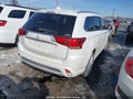 Photo 4 of 17 — 2018 Mitsubishi Outlander