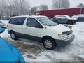 Photo 13 of 17 — 1999 Toyota Sienna