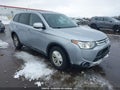 Photo 1 of 19 — 2015 Mitsubishi Outlander
