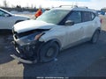 Photo 2 of 22 — 2020 Nissan Kicks