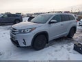 Photo 2 of 16 — 2017 Toyota Highlander