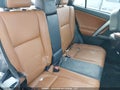Photo 8 of 21 — 2018 Toyota RAV4