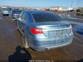 Photo 3 of 17 — 2011 Chrysler 200
