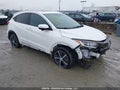 Photo 1 of 16 — 2022 Honda HR-V