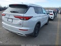 Photo 4 of 21 — 2025 Mitsubishi Outlander
