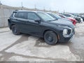 Photo 1 of 16 — 2022 Mitsubishi Outlander